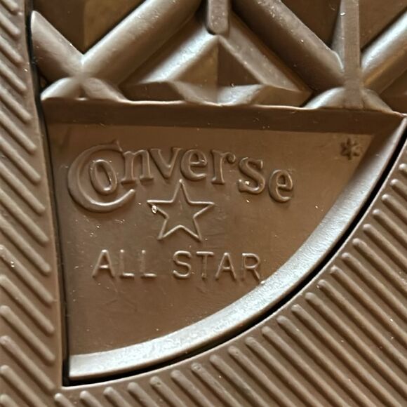 Converse All Star Chuck Taylors - Picture 6 of 9